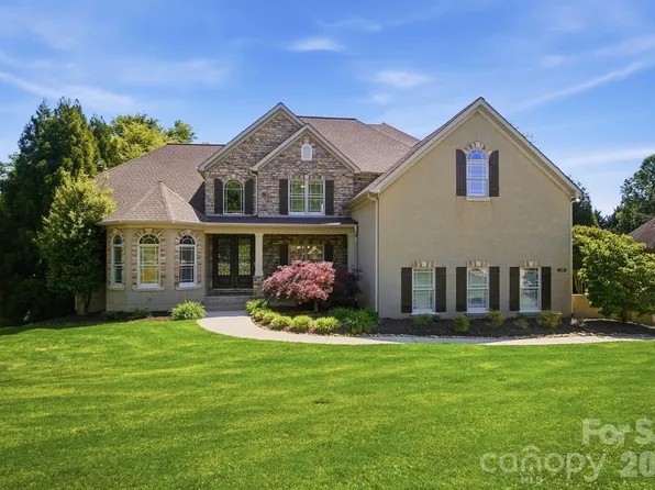 159 Riverchase Ln, Mooresville, NC 28115