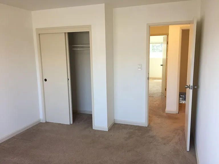 Willard Ave - 301 — Photo 14