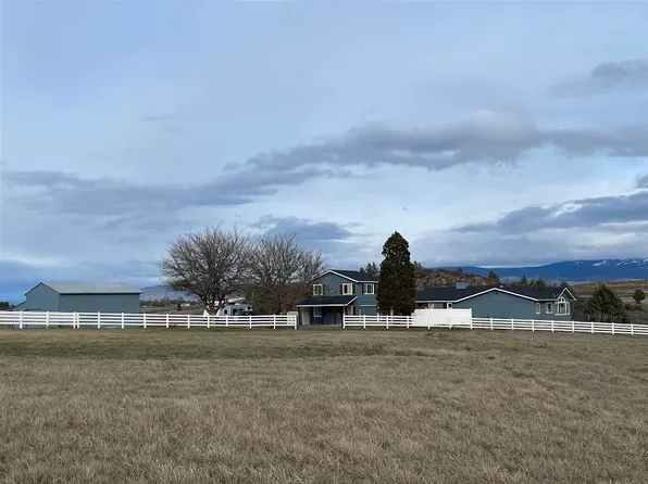 400 Holcomb Rd, Montague, CA 96064