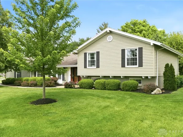 8916 Paragon Rd, Dayton, OH 45458