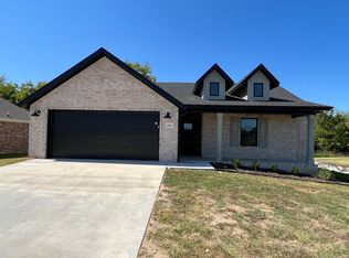 2406 Kathryn Ln, Siloam Springs, AR 72761