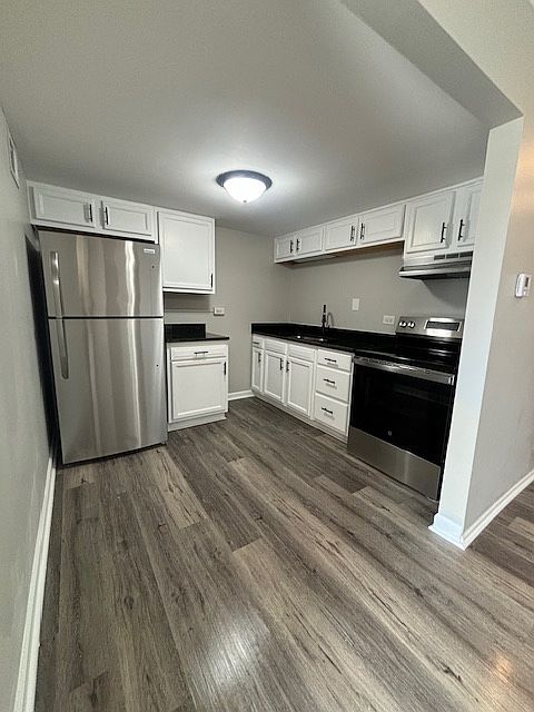 1st image of 1103-1103 Evans Ave #1A
