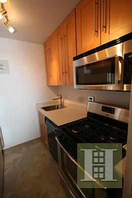 Rented by Halstead Real Estate | media 6