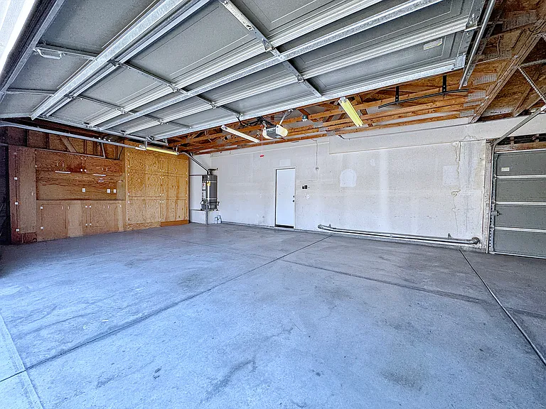 7096 Misty Mdw — Photo 24