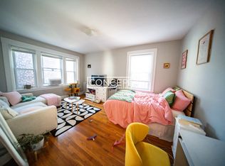9-11 Gray St #8, Cambridge, MA 02138