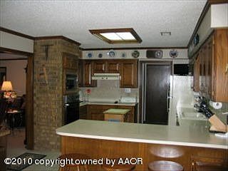 3rd image of 7113 Birkshire Dr