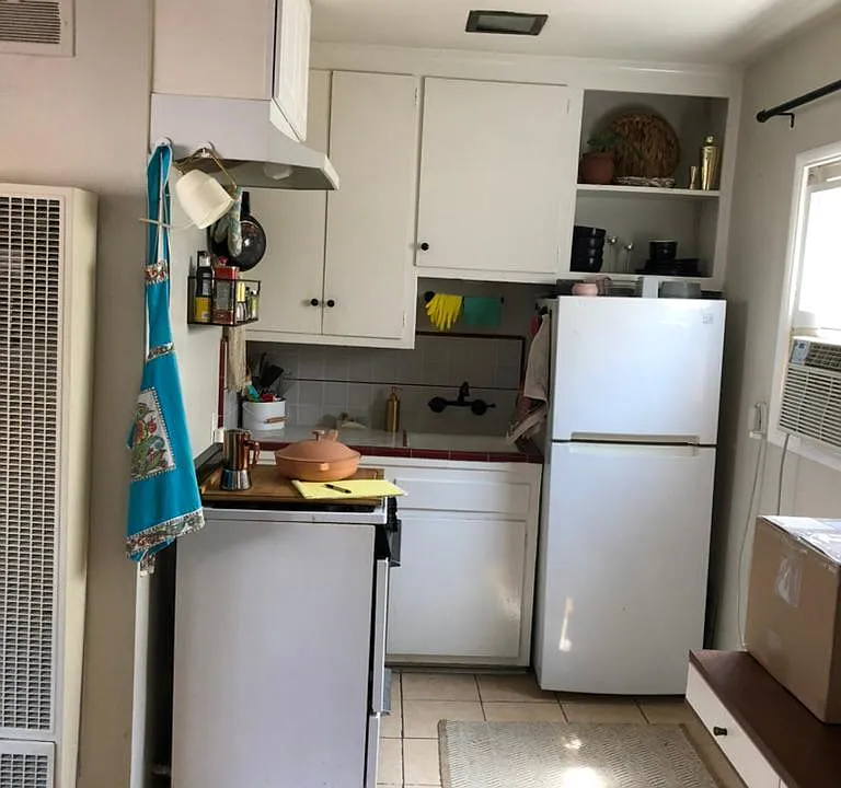studio kitchen