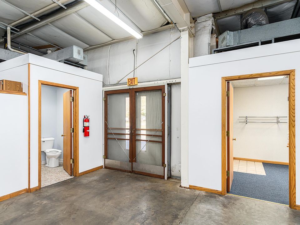 1310 Plainfield Ave B, Janesville, WI 53545 Zillow