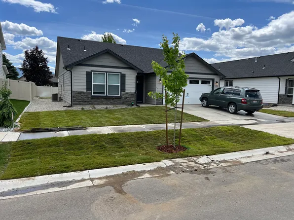 1530 W Green Crest Way, Post Falls, ID 83854