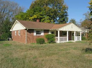 1916 Hadley Rd, Raleigh, NC 27610