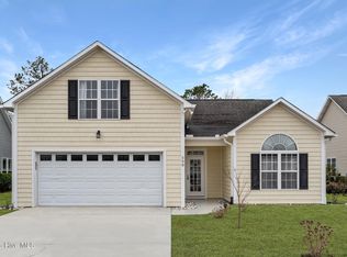 508 Azalea Dr, Hampstead, NC 28443