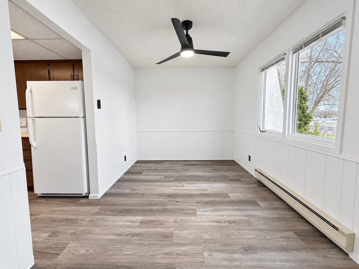 1116 2nd Street SE - Uptown Apartments — Photo 4
