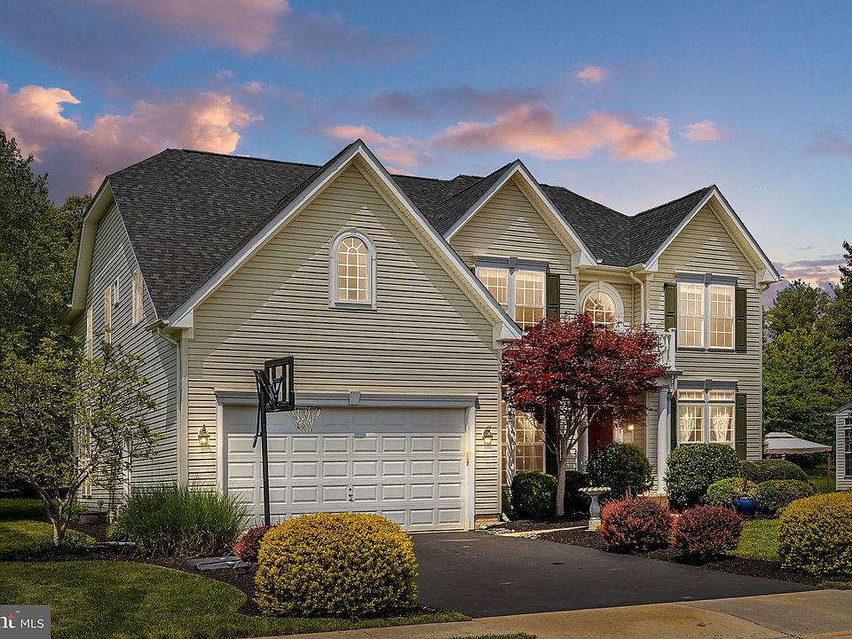 1st image of 6674 Clarkes Meadow Dr