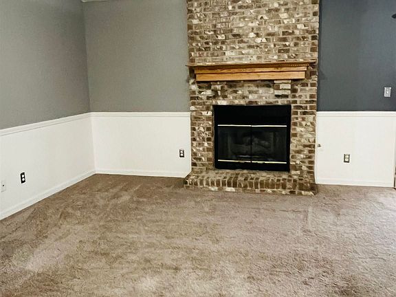 2nd image of 3414 Sibley Ln