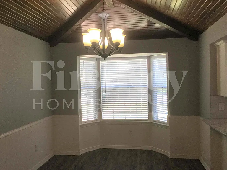 419 Buckingham Pl — Photo 4