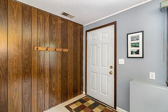 4th image of 742 8th Ave S