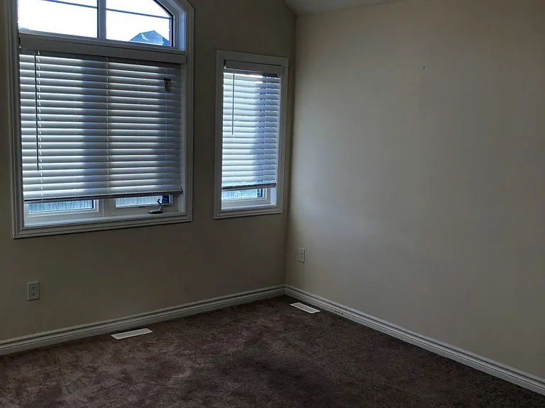 74 Terry Cres — Photo 14