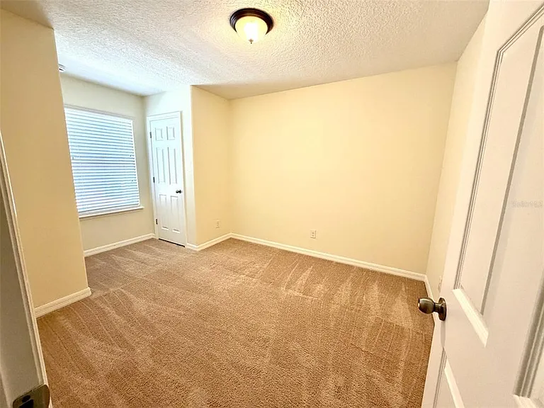 8568 Dufferin Ln — Photo 12