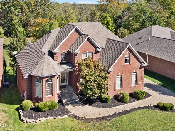 1715 Crosstimbers Dr, Louisville, KY 40245