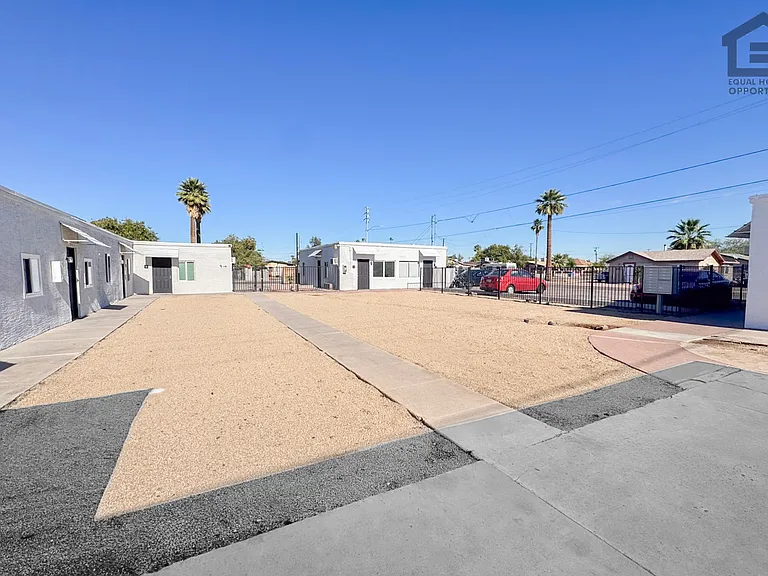 3601 W Melvin St — Photo 42
