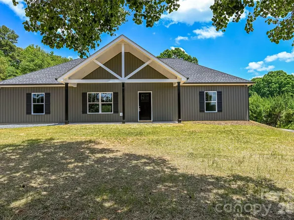 3100 Henry Knob Rd, Clover, SC 29710