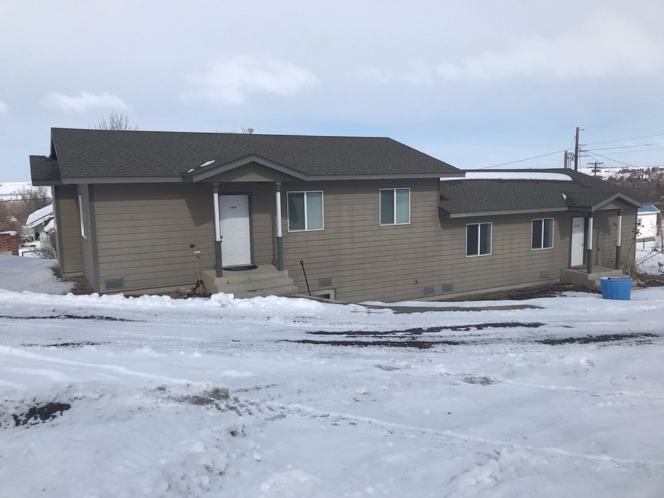 1st image of 138 10th Ave N
