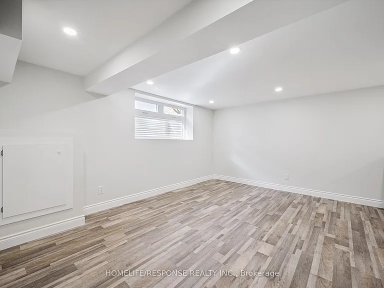 118 Selkirk Dr #BASEMENT — Photo 3