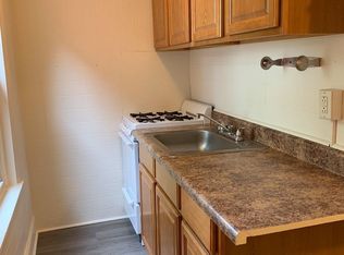 17 S 11th St #3, Reading, PA 19602