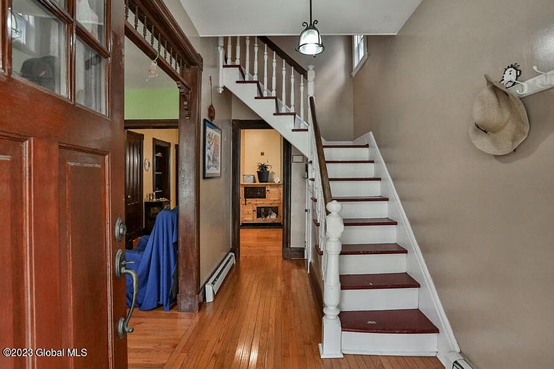 4th image of 101 N Allen Street
