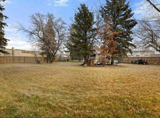 4605 47th Ave, Olds, AB T4H 1C7