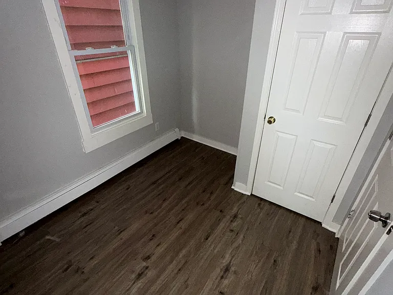 247 N 4th St #1 — Photo 2