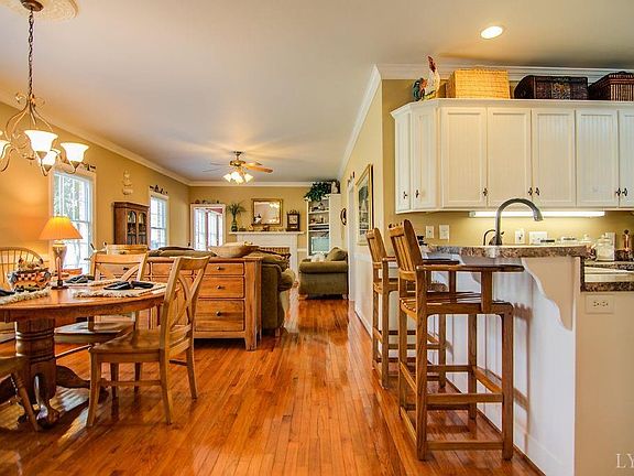 5th image of 1081 Greenside Ct