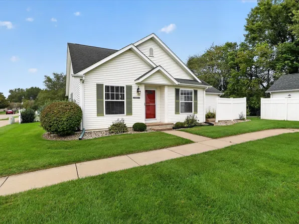 1510 Peachtree Ln, Mishawaka, IN 46545