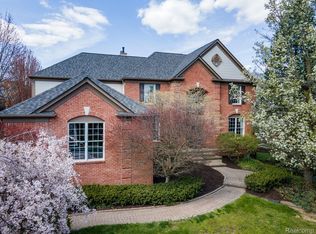 1911 Watson Cir, Rochester, MI 48306