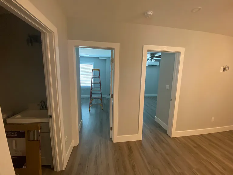 13 Ed Swift Rd #B — Photo 10