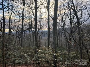 21 Pine Ridge Rd, Hendersonville, NC 28792