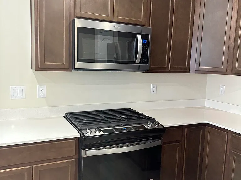 719 W Spaniel Dr — Photo 8