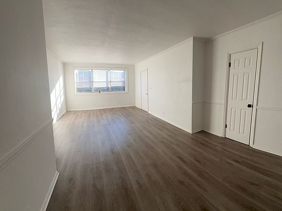 2nd image of 5451 Playa Way #2
