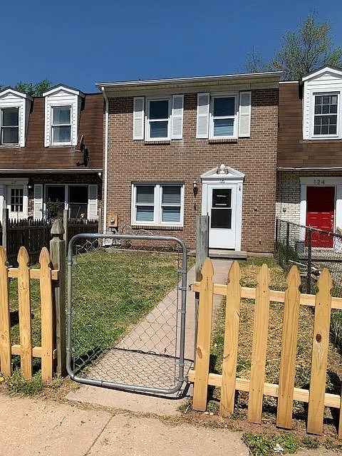 126 Carnival Dr photo 1