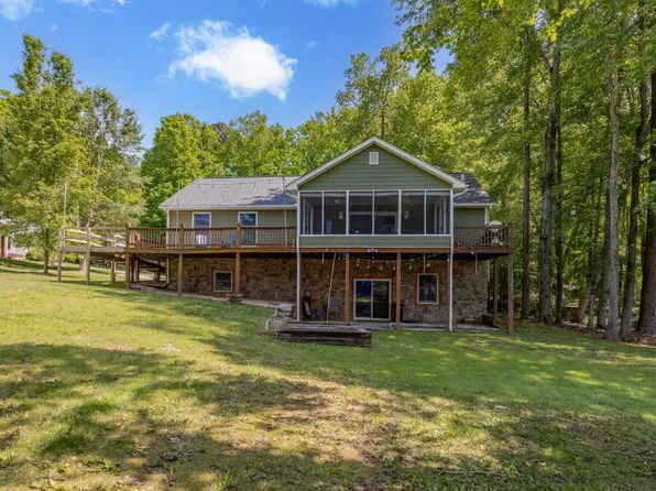 53 Holly Hill Ln, Valentines, VA 23887