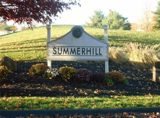 114 Meetinghouse Ln #114, Wallingford, CT 06492