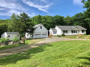 484 Old County Rd, Bristol, ME 04539