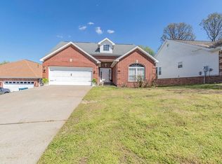 6 Ridgeview Ln, Bentonville, AR 72712