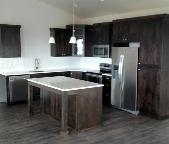 2556 NW Awbrey Point Cir — Photo 4