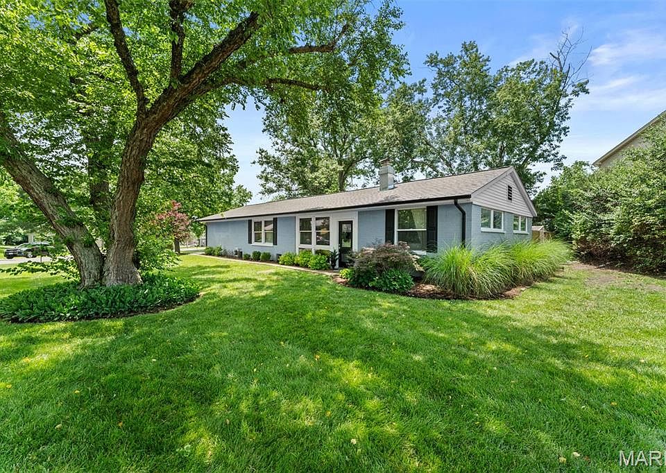 1st image of 10 Crabapple Ct