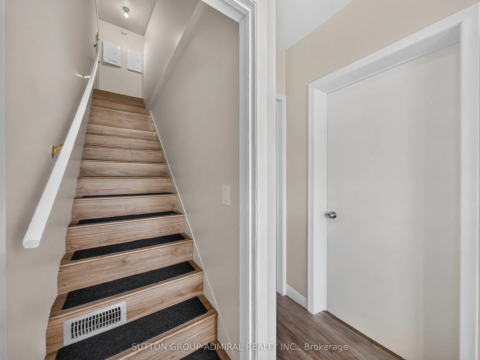 1 bed, $1,950 — Photo 2