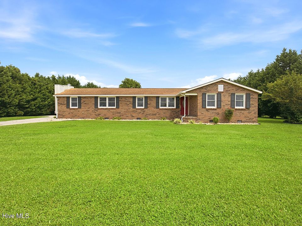 1st image of 828 Virginia Road