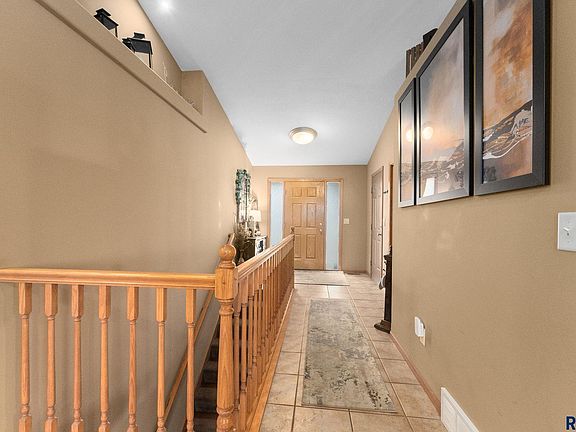 4th image of 5544 S Wexford Ct