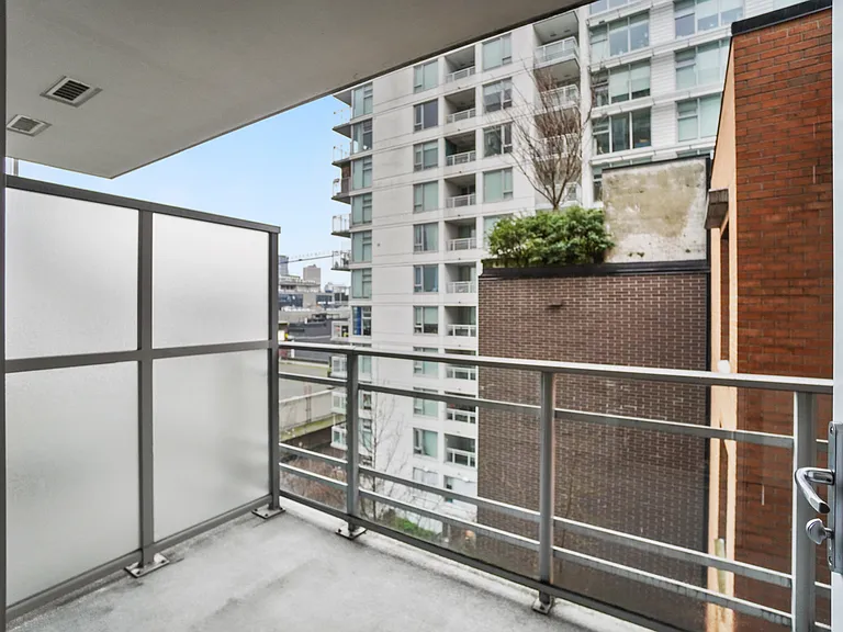 183 Georgia St E — Photo 106