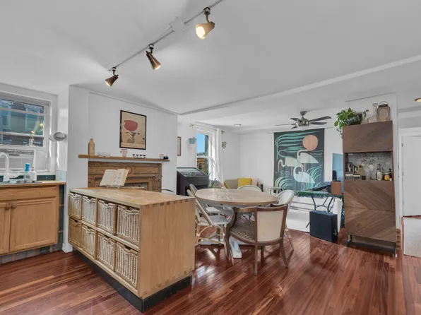 361 Van Brunt Street image 15 of 23